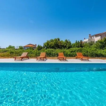 Family Friendly Apt With A Swimming Pool * 宁