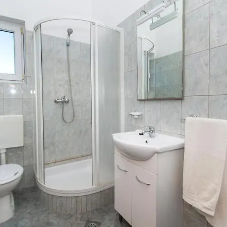 公寓 Family Friendly Apt With A Swimming Pool 宁