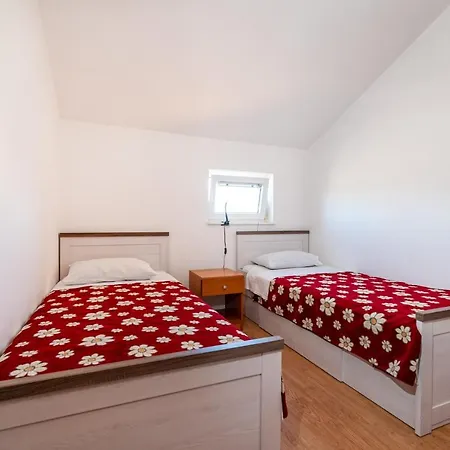Family Friendly Apt With A Swimming Pool 아파트 *